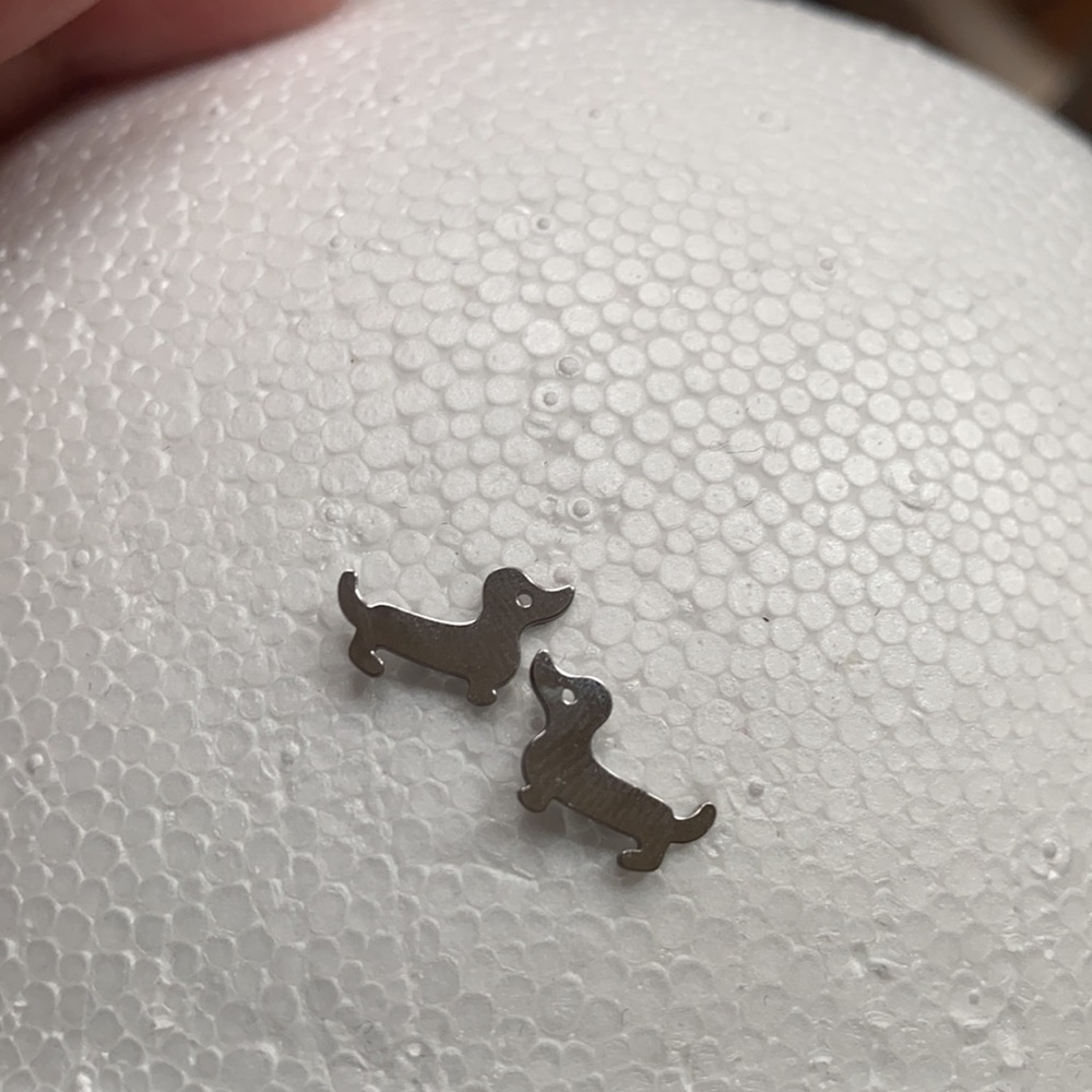 Wiener dog dachshund shape small dainty silver tone stud earrings